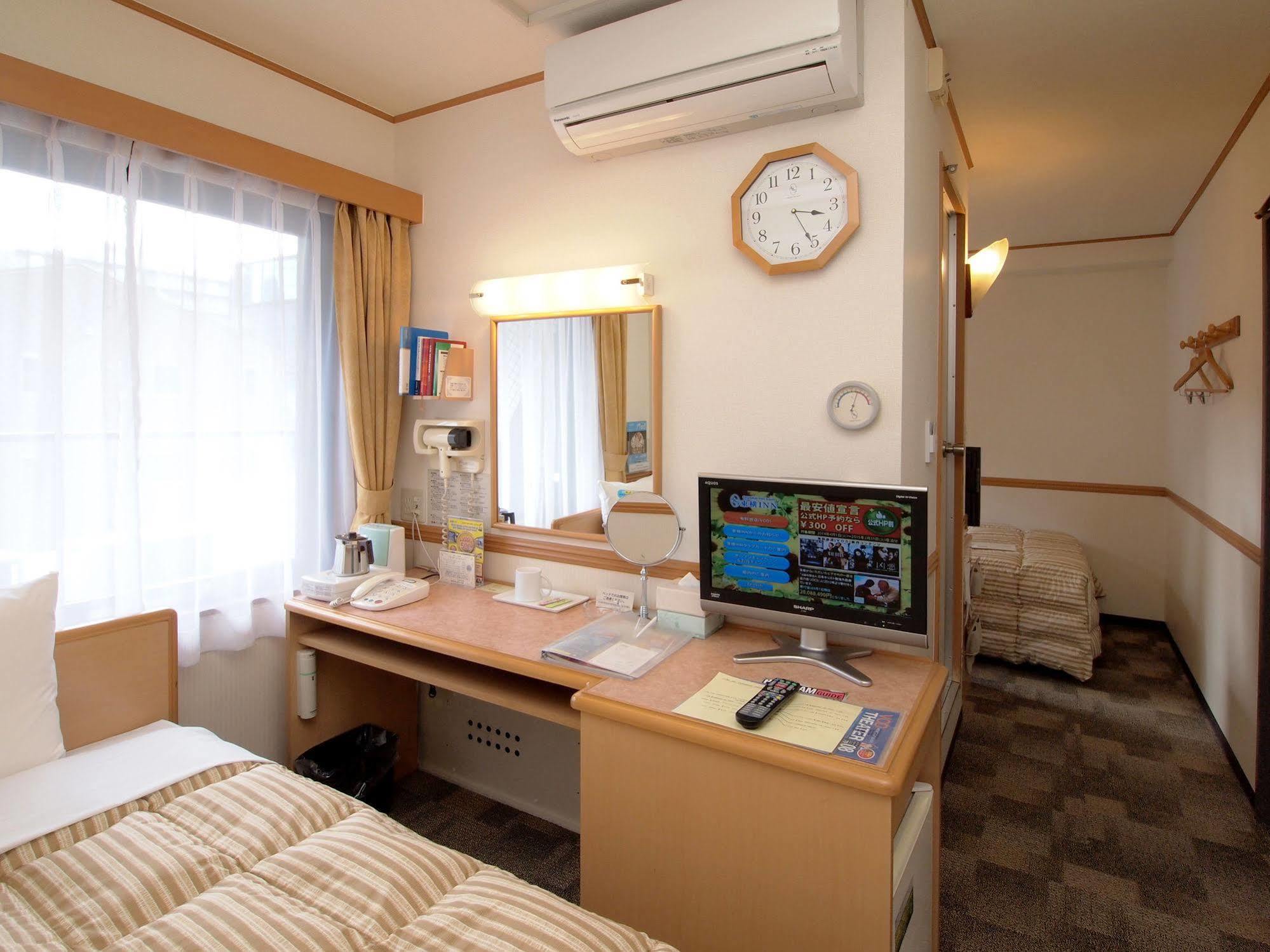 Toyoko Inn Sakudaira-Eki Asama-Guchi Экстерьер фото